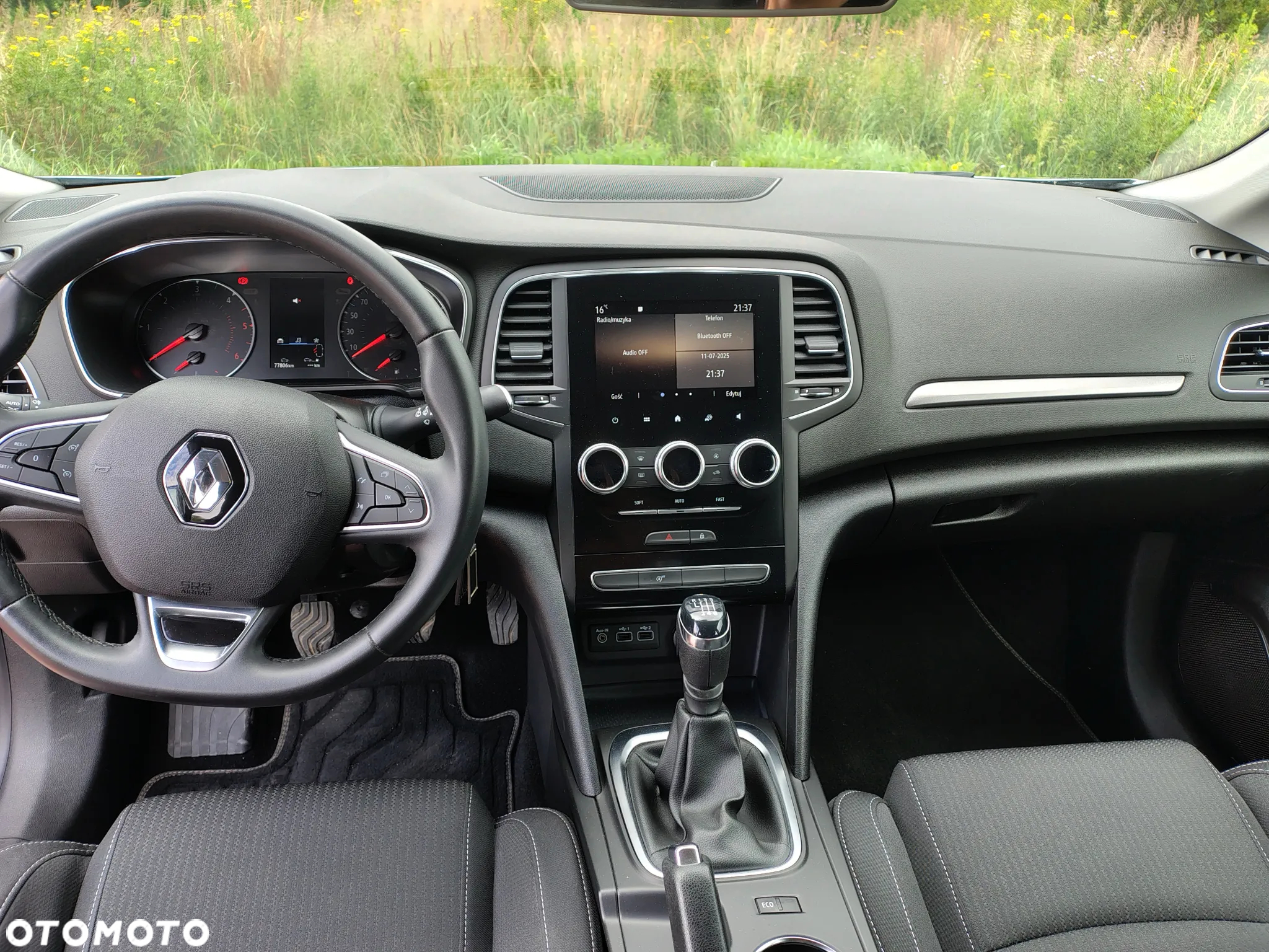 Renault Megane 1.5 Blue dCi Intens - 31