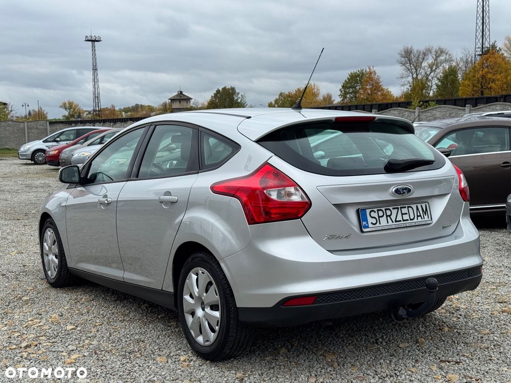 Ford Focus 2013 photo 4