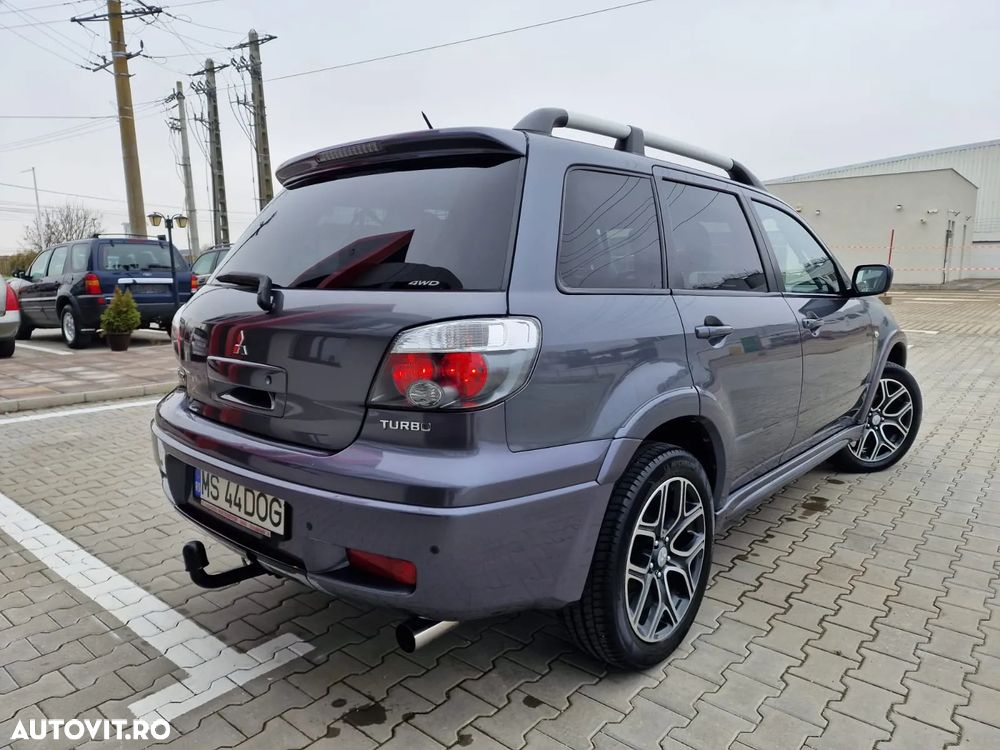 Mitsubishi Outlander 2.0 Turbo 4WD - 26