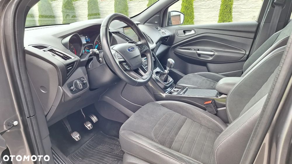 Ford Kuga 1.5 EcoBoost FWD ST-Line - 10