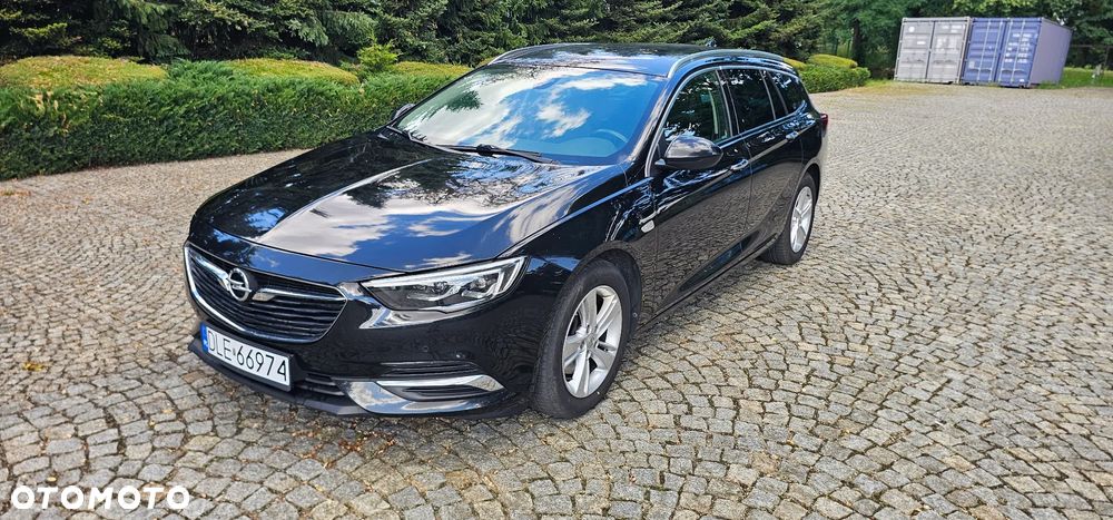 Opel Insignia - 1