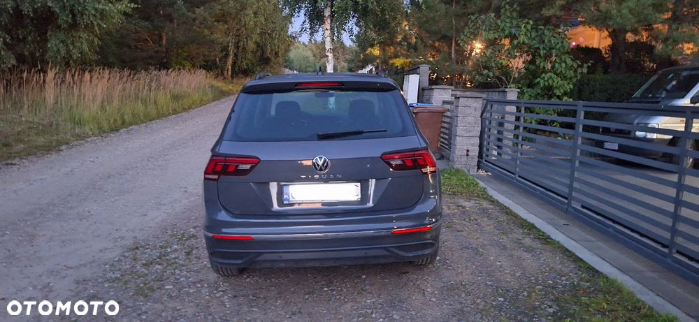 Volkswagen Tiguan - 5
