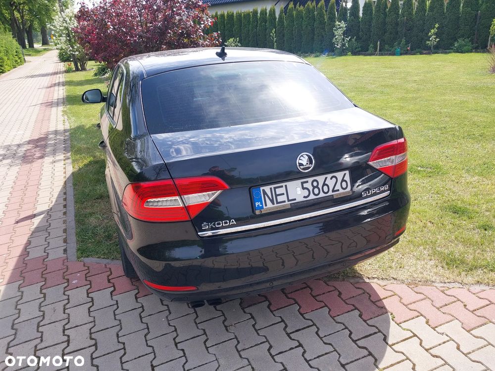 Skoda Superb 2.0 TDI Active DSG - 9