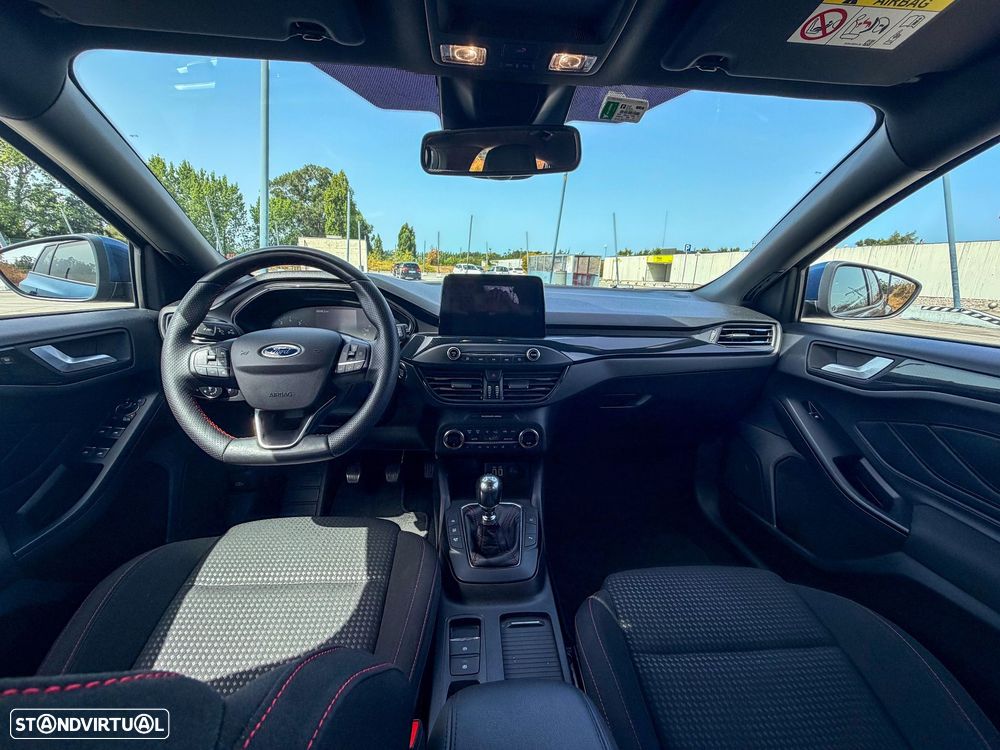 Ford Focus 1.0 EcoBoost S&S ST-LINE - 16