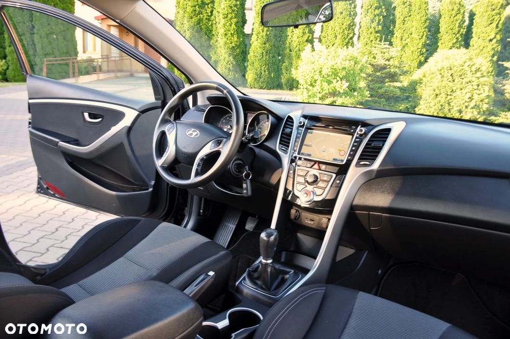 Hyundai i30 - 24
