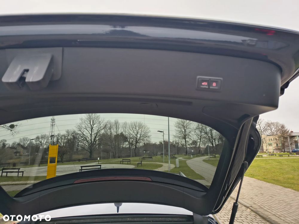 Audi A6 Avant 2.0 TDI Ultra S tronic - 12