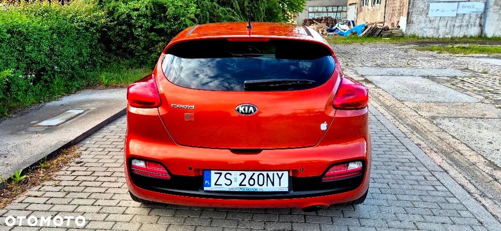 Kia Ceed Cee'd 1.6 GDI L - 10