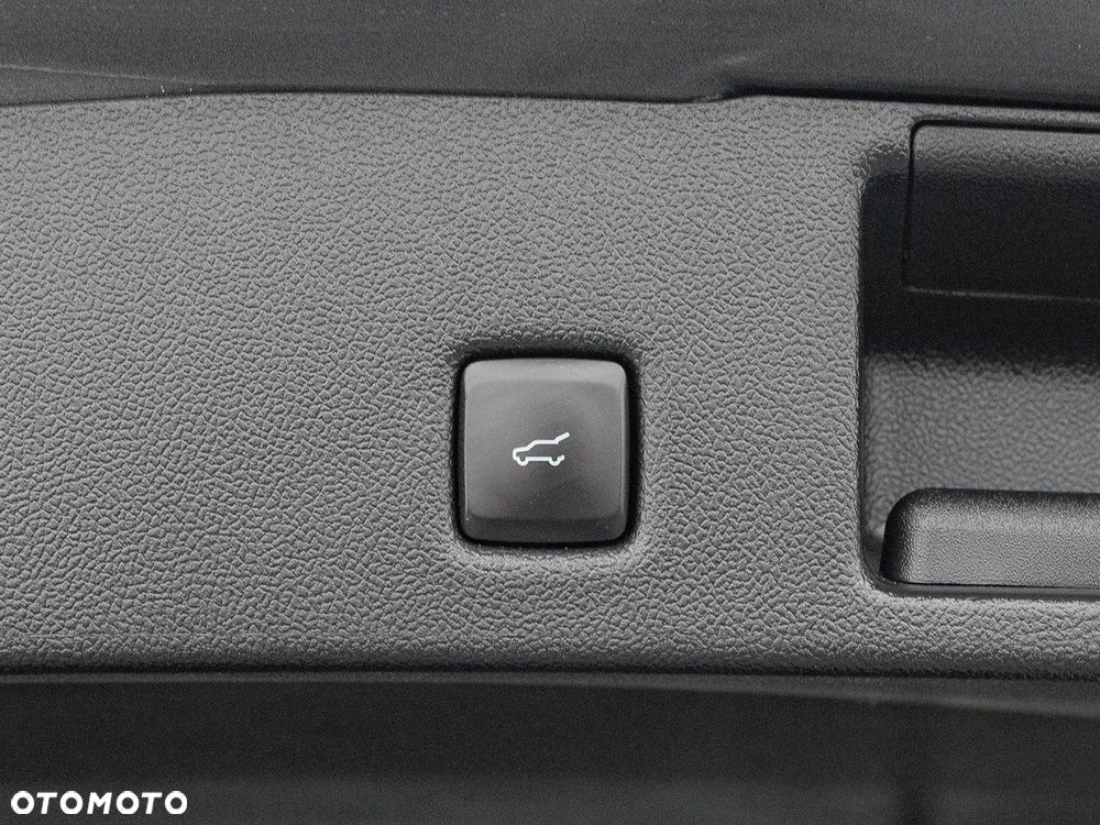 Ford Kuga 2.5 FHEV FWD ST-Line X - 28