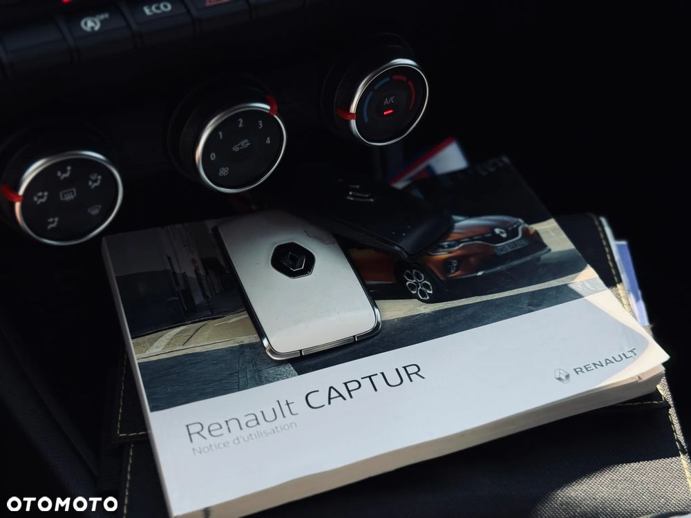 Renault Captur TCe 100 BUSINESS EDITION - 33