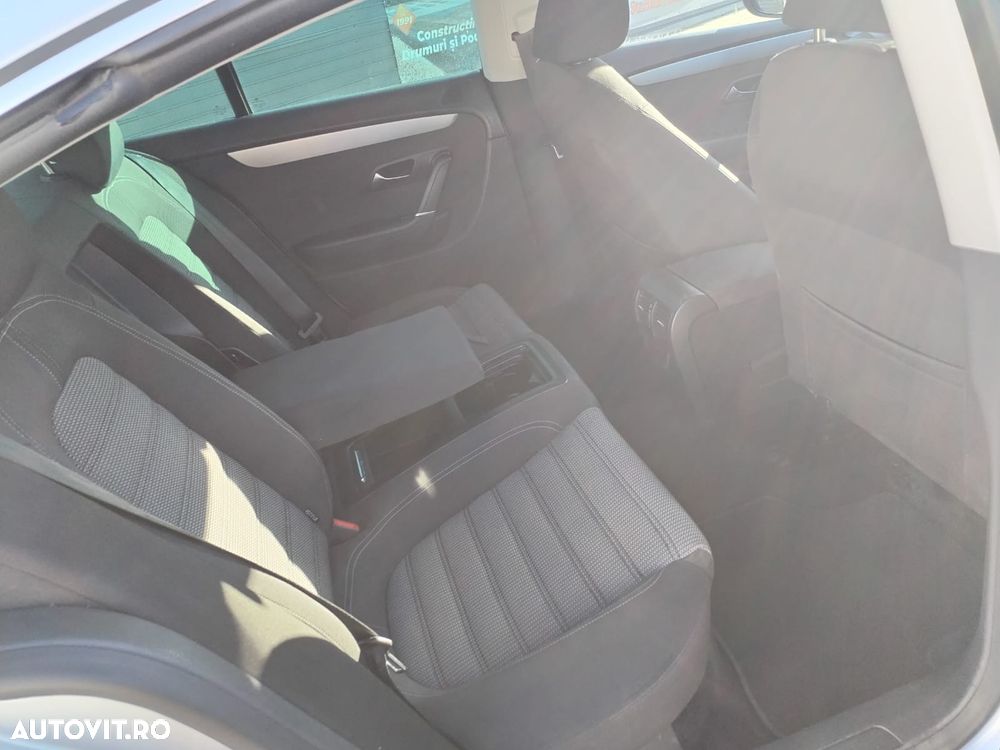 Volkswagen Passat CC - 4