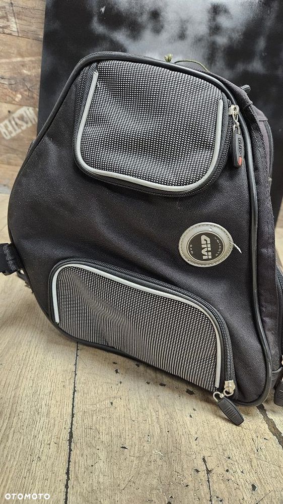 Torba tunelowa Givi do skutera - 11