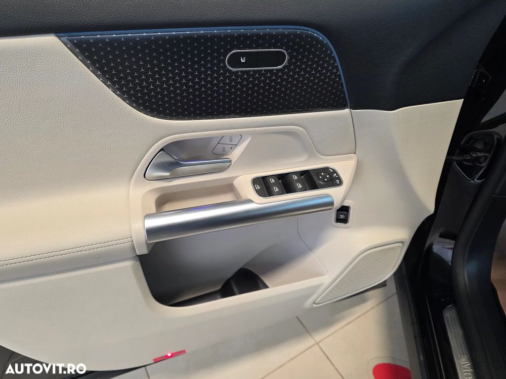 Mercedes-Benz GLA - 10