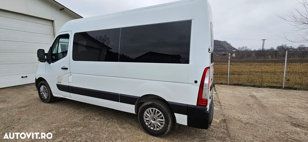 Renault Master 2.3 Combi 3,5t L2H2 8+1 locuri Confort 4,7 m3 - 3
