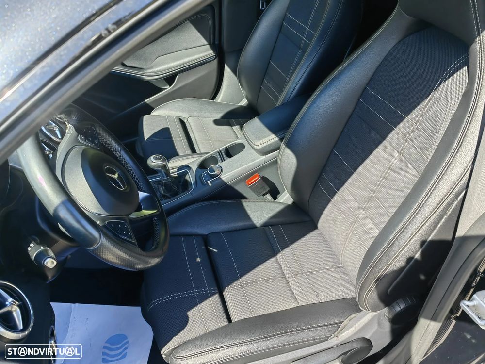 Mercedes-Benz CLA 180 d BlueEFFICIENCY Edition - 8