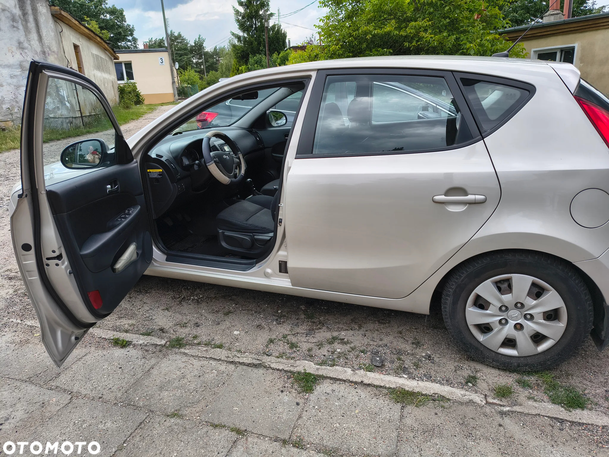Hyundai i30 1.6 CRDi Classic + - 6