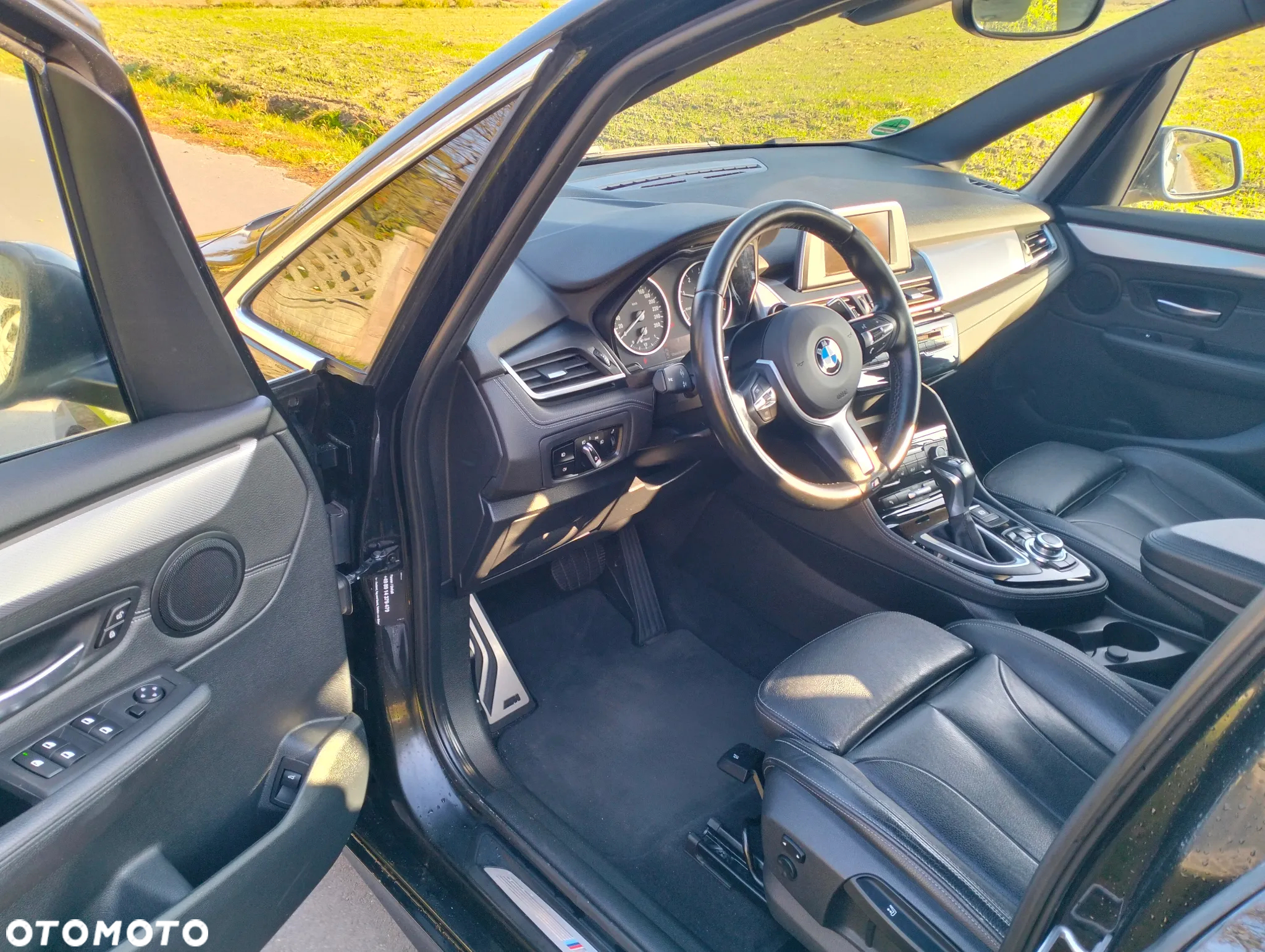 BMW Seria 2 218d M Sport - 10