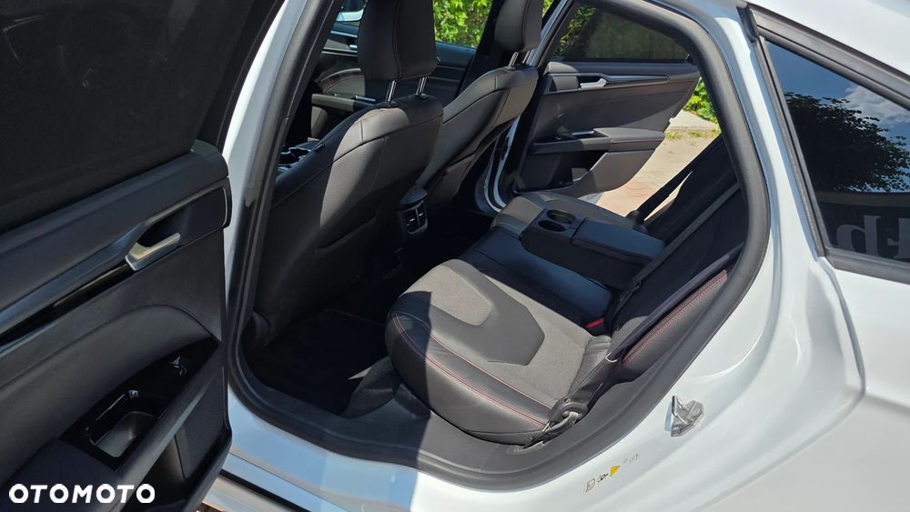 Ford Mondeo 1.5 EcoBoost ST-Line X - 9