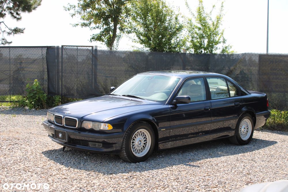 BMW Seria 7 740i - 2