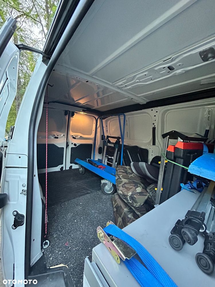 Opel Vivaro - 16