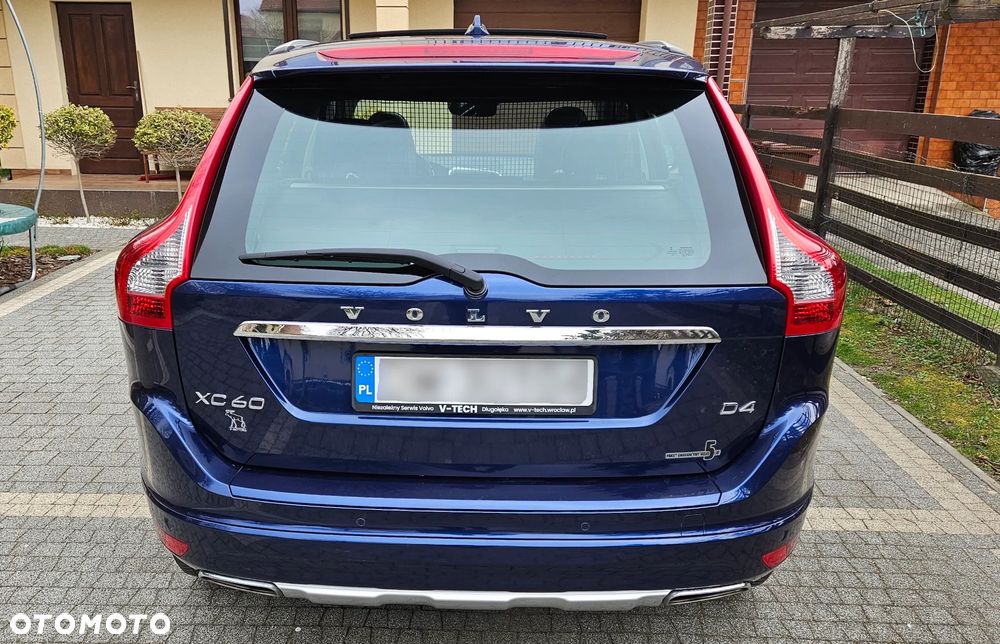 Volvo XC 60 D4 Drive-E Ocean Race - 29