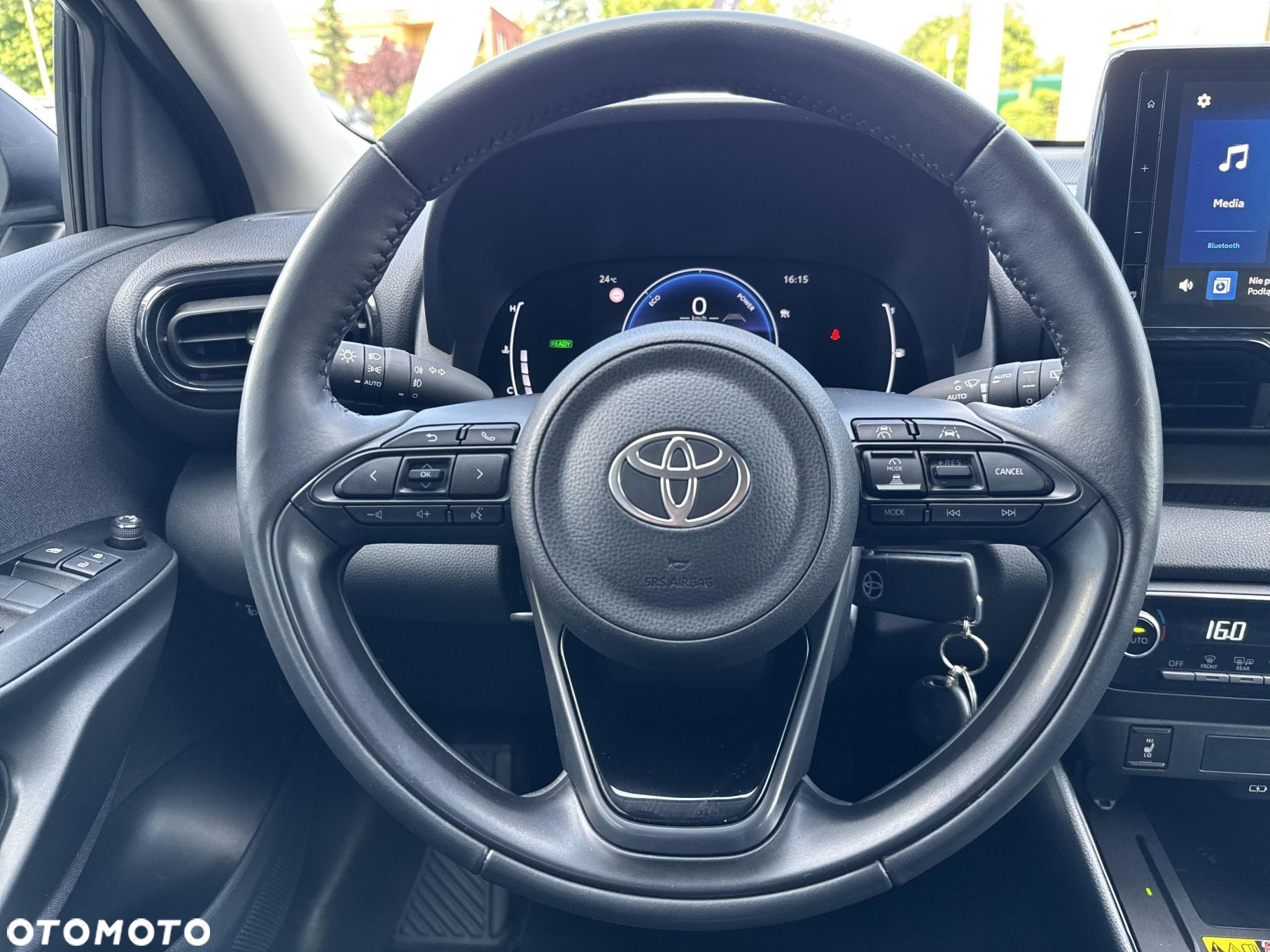 Toyota Yaris - 12