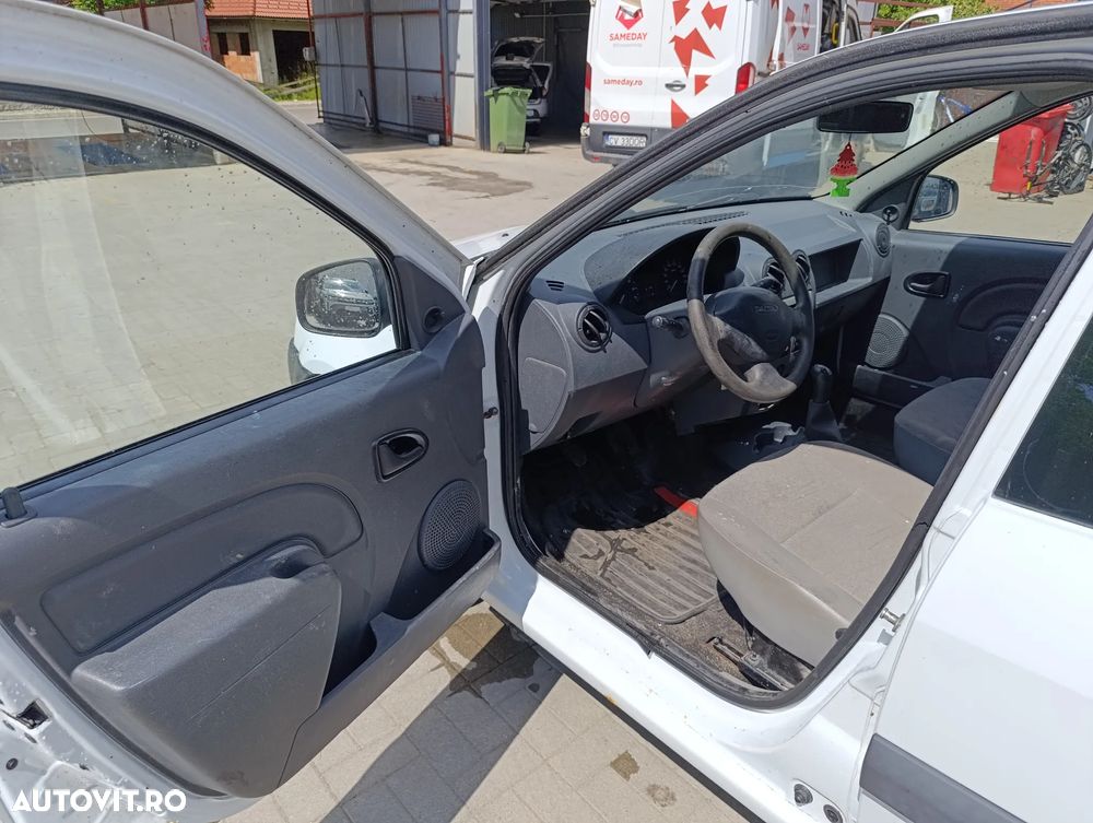Dacia Pick Up - 12