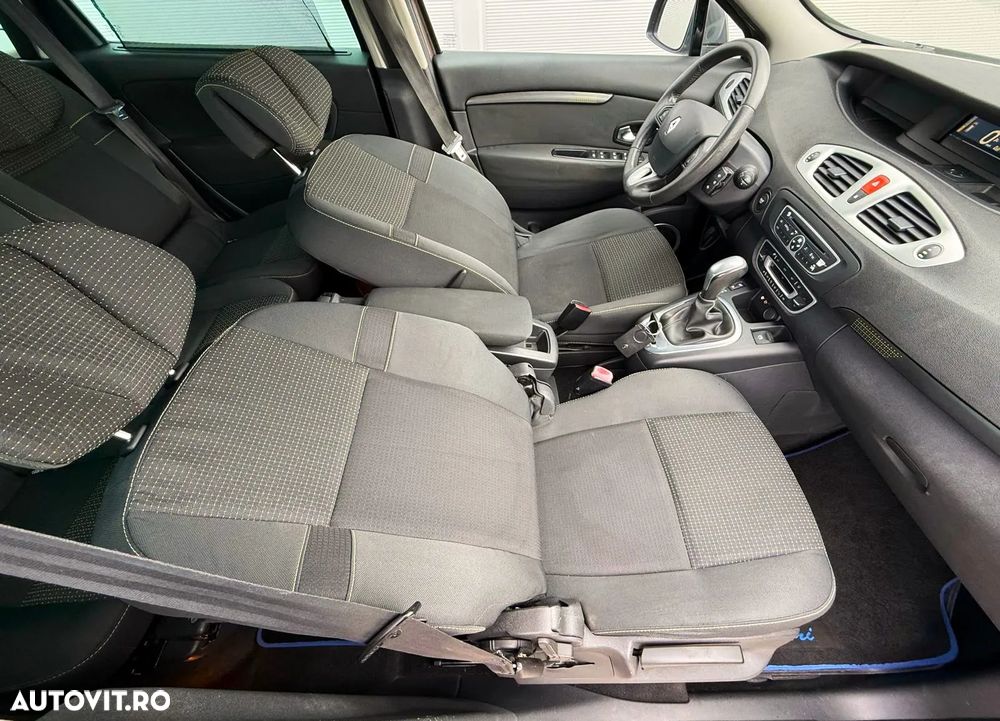 Renault Scenic - 17