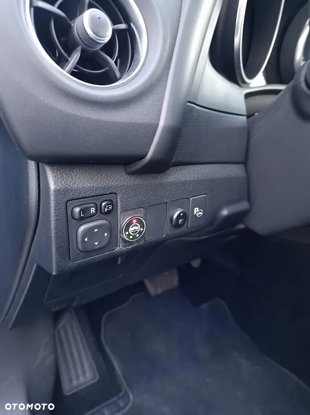 Toyota Auris Hybrid 135 Premium - 11