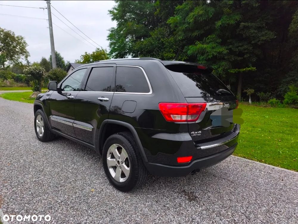 Jeep Grand Cherokee - 13