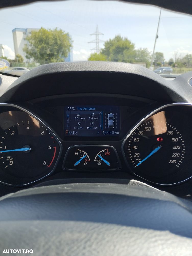 Ford Kuga 2.0 TDCi Powershift 4WD Titanium - 6