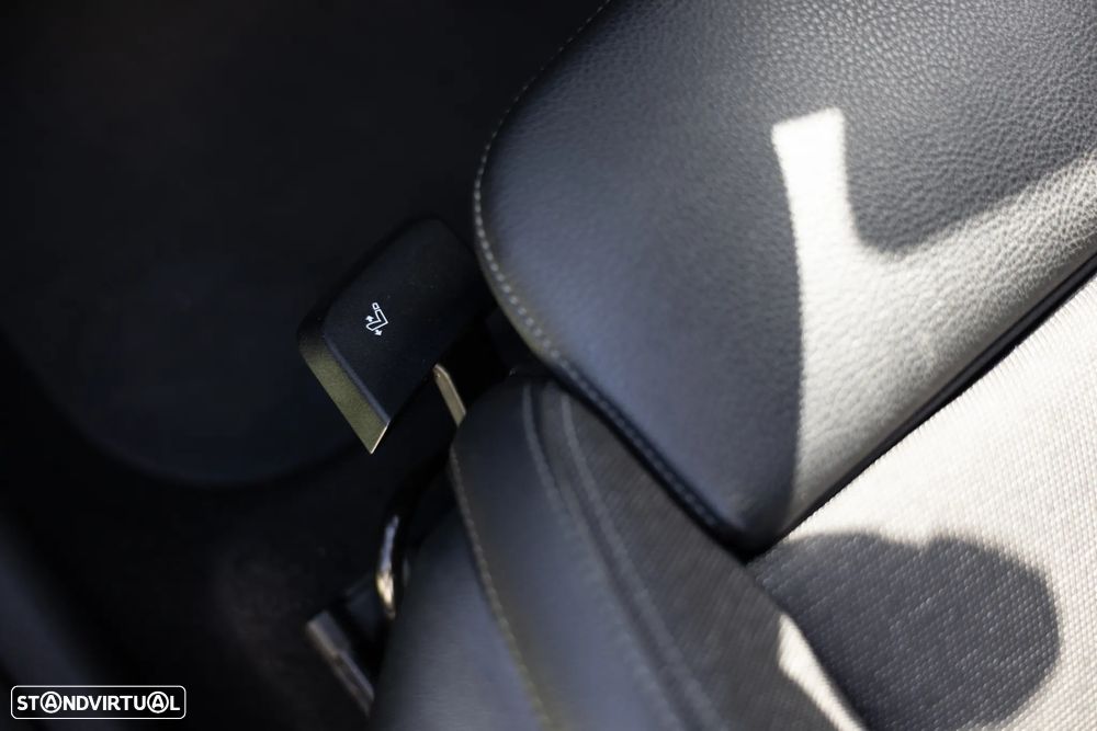 BMW 216 Active Tourer d Line Luxury - 20