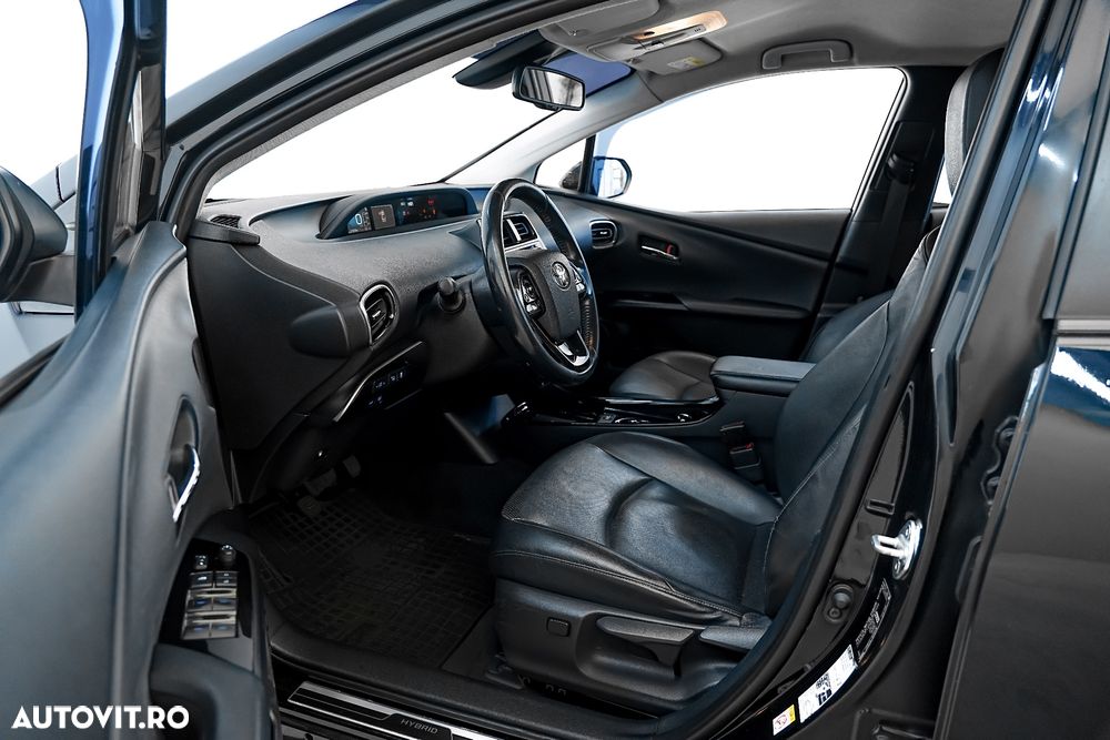 Toyota Prius 1.8 HSD Exclusive Plus - 11