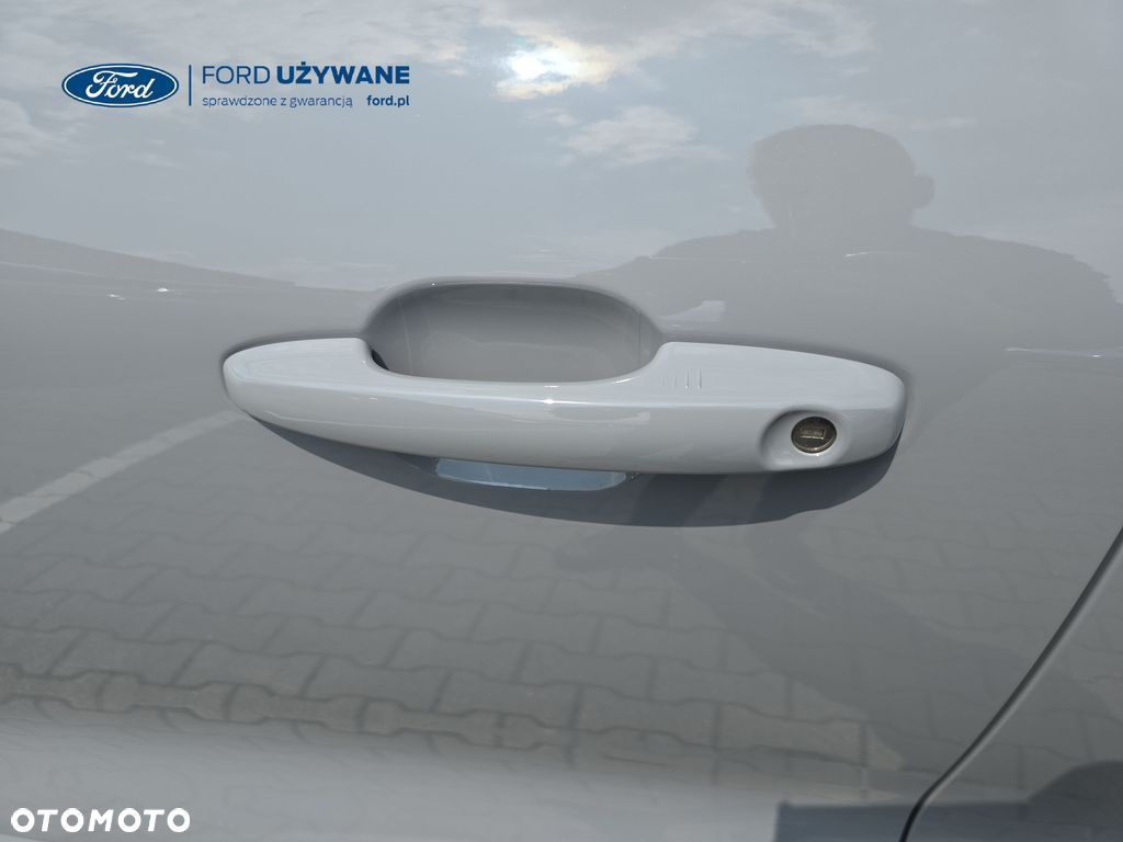 Ford Kuga - 27