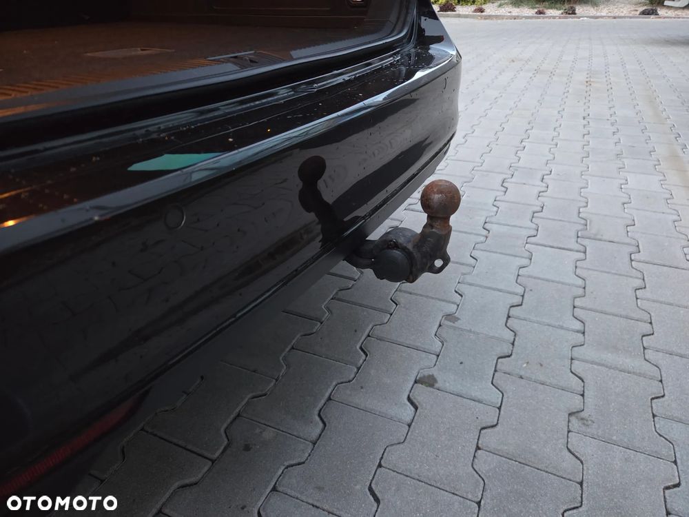 Volkswagen Passat 2.0 TDI EVO Elegance DSG - 24