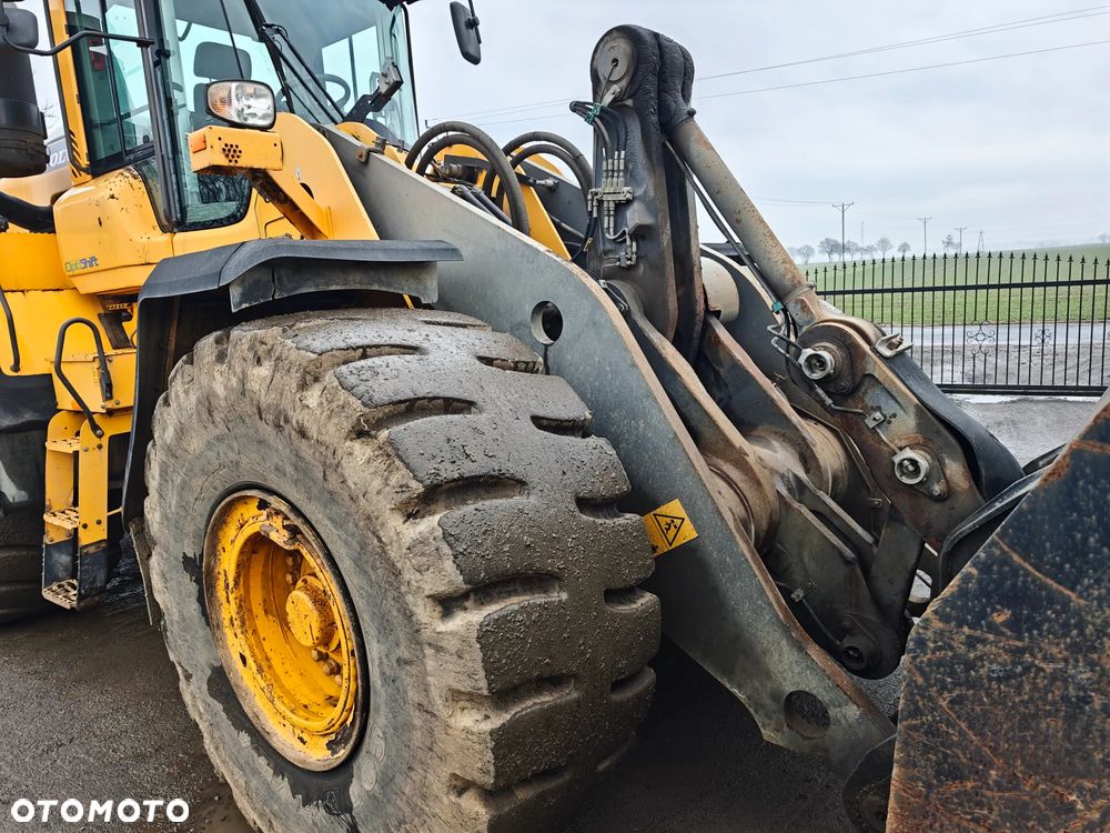 Volvo L180H - 11
