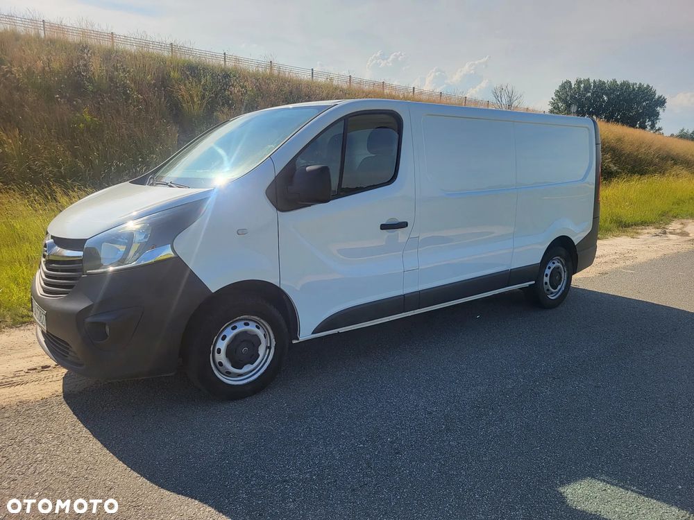 Opel Vivaro - 1