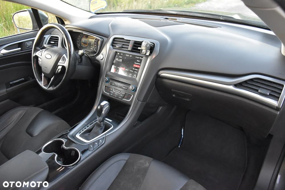 Ford Mondeo 2.0 TDCi Bi-Turbo Titanium PowerShift - 17