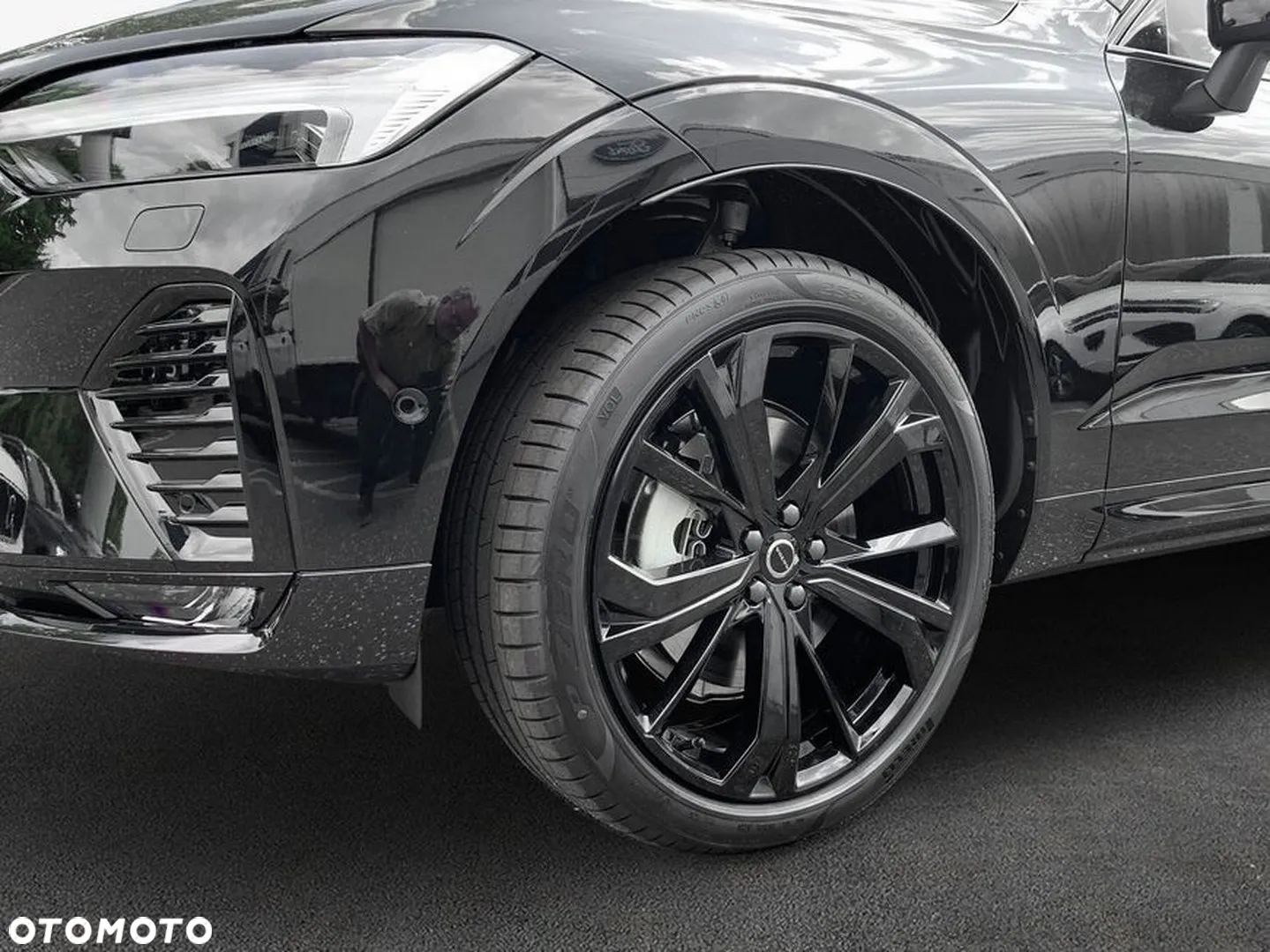 Volvo XC 60 B5 B AWD Ultra Black Edition - 4