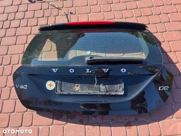 KLAPA VOLVO V60 KOMPLETNA 019-26