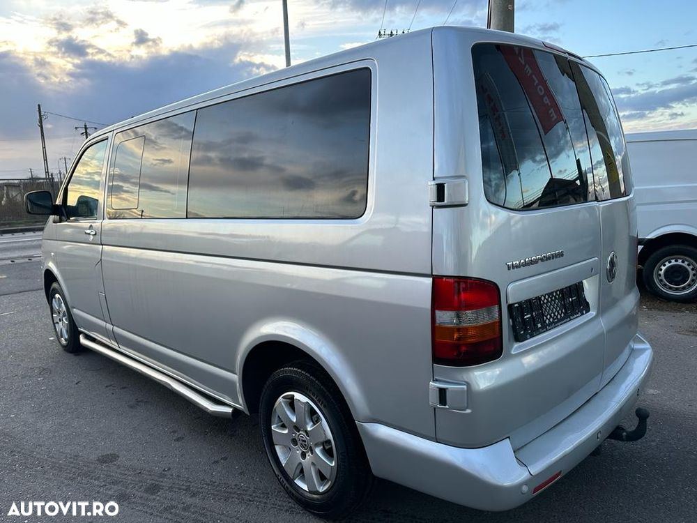 Volkswagen Caravelle - 7