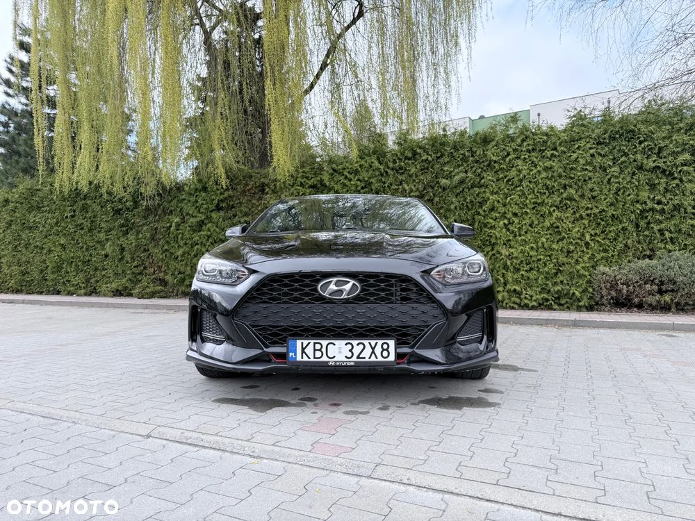 Hyundai Veloster - 3