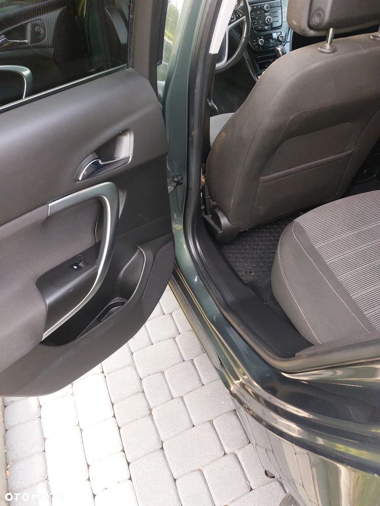 Opel Insignia 2.8 T V6 Sport 4x4 - 26