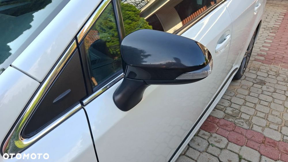 Toyota Avensis 1.8 Selection MS - 35