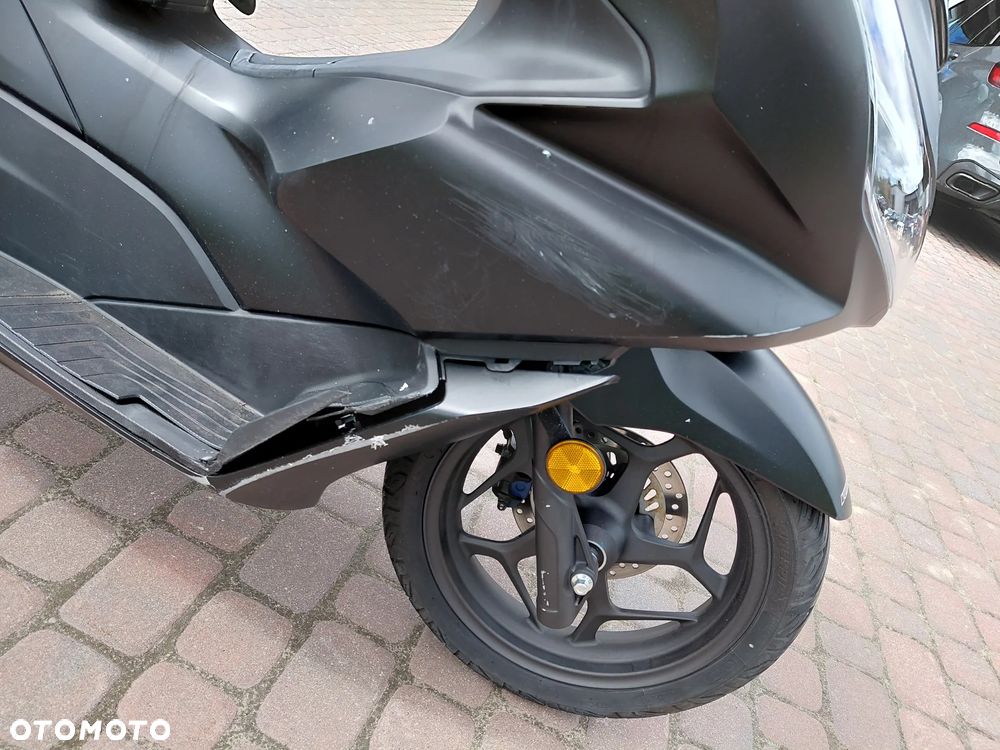 Honda PCX - 10