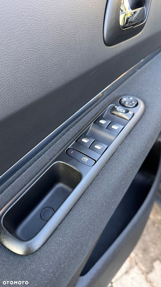 Peugeot 5008 BlueHDI 120 EAT6 Stop & Start Allure - 33