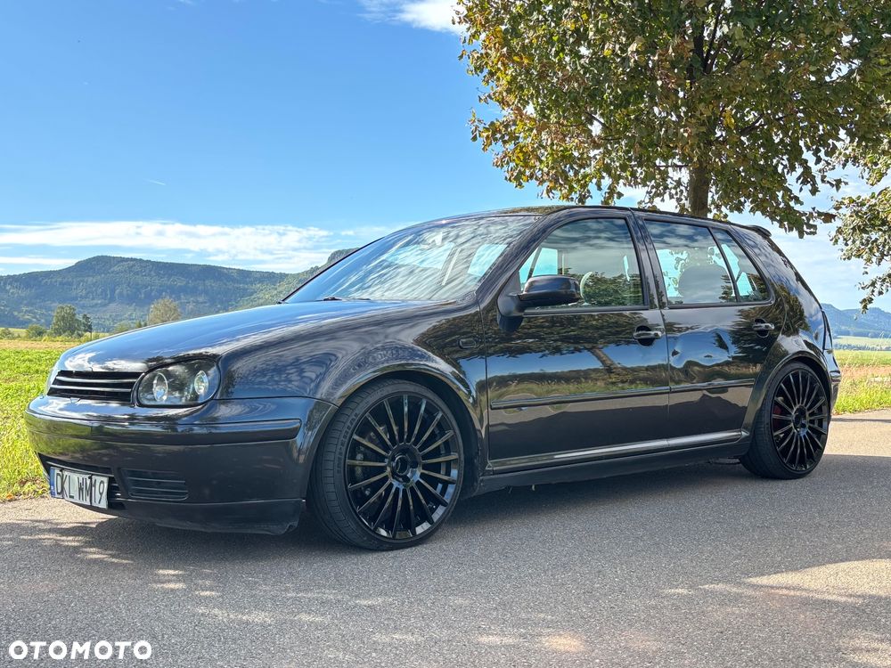 Volkswagen Golf - 8