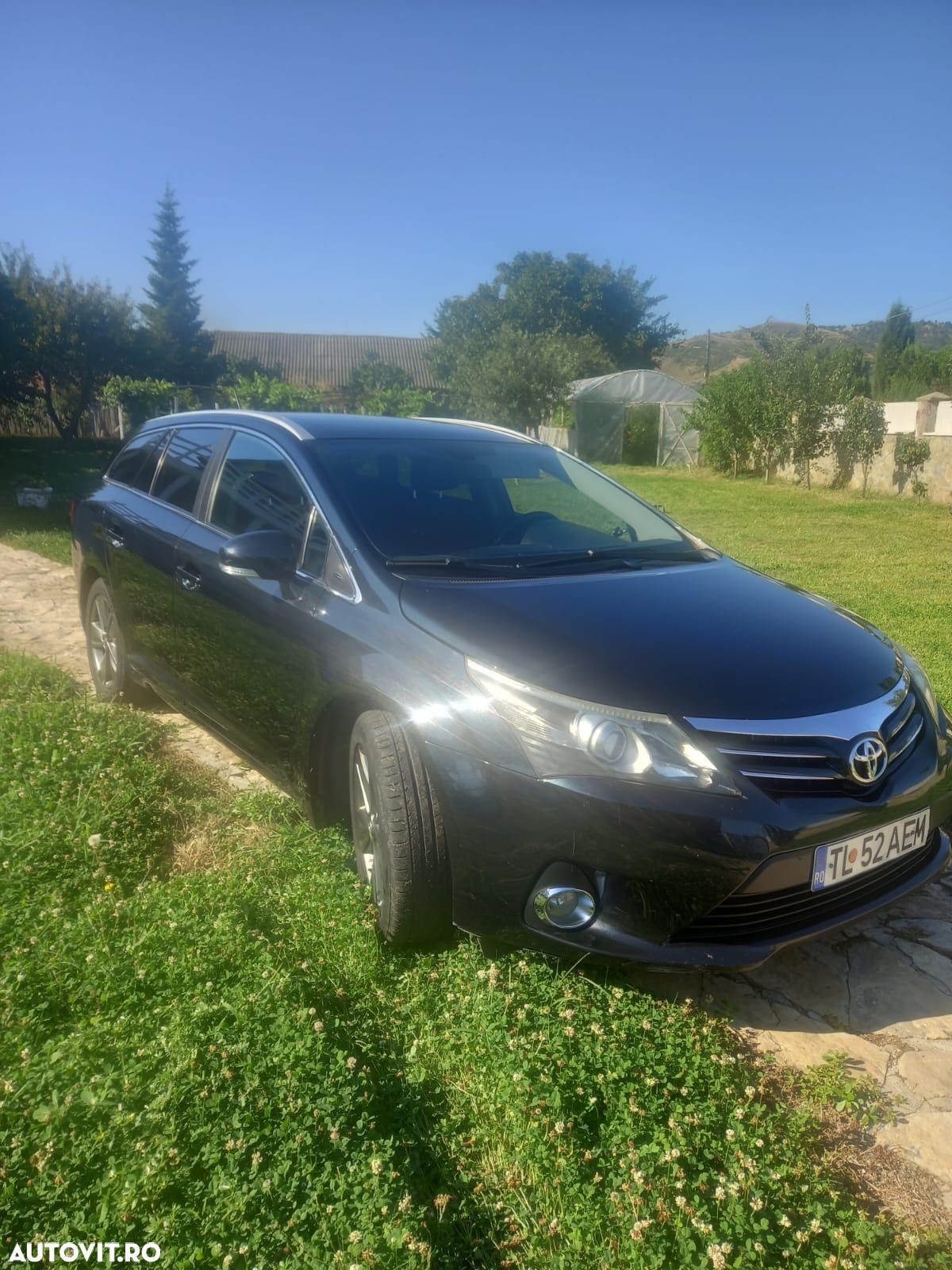 Toyota Avensis 2.0 D-4D Executive - 1