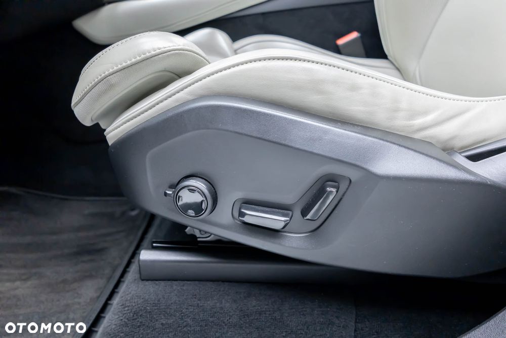 Volvo XC 90 B5 D AWD Geartronic RDesign - 29
