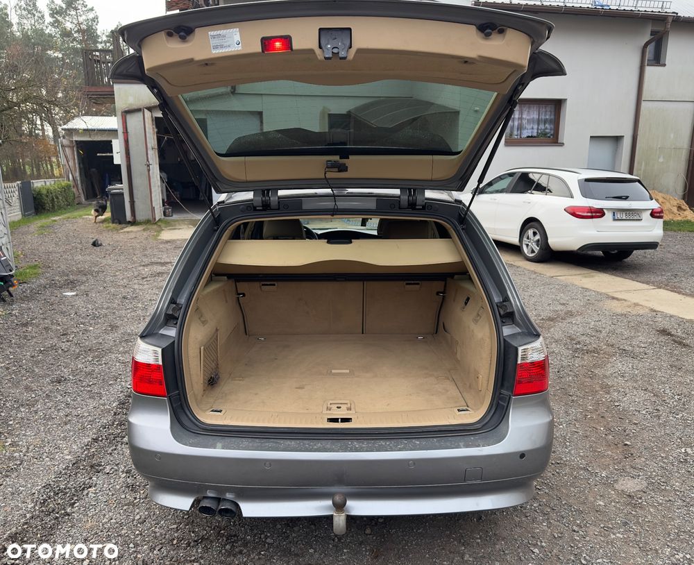 BMW Seria 5 530i Touring - 7