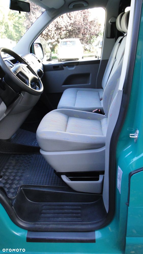 Volkswagen Transporter - 9